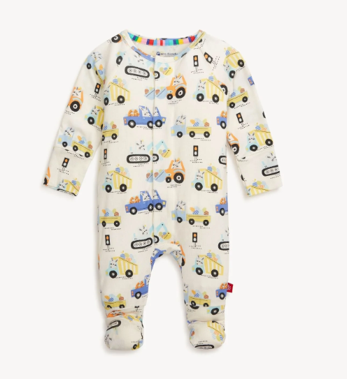 Magnetic Footie | Delivered with Hare