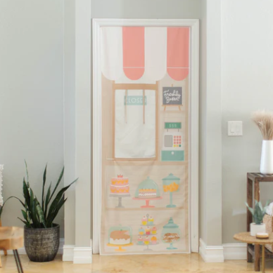 Farmer's Market & Bakery Doorway Storefront