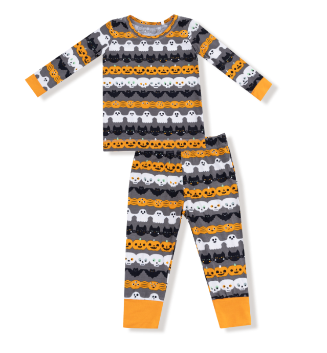 Loungewear LS Set | Glow Halloween Paper Garland