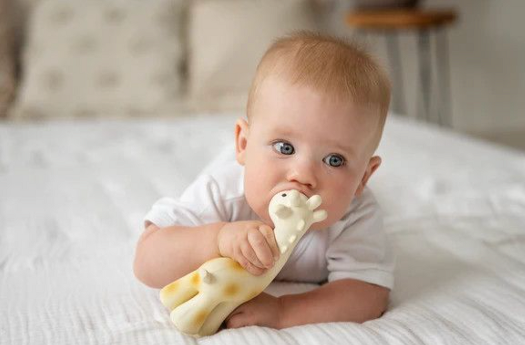 Giraffe Organic Rattle Teether