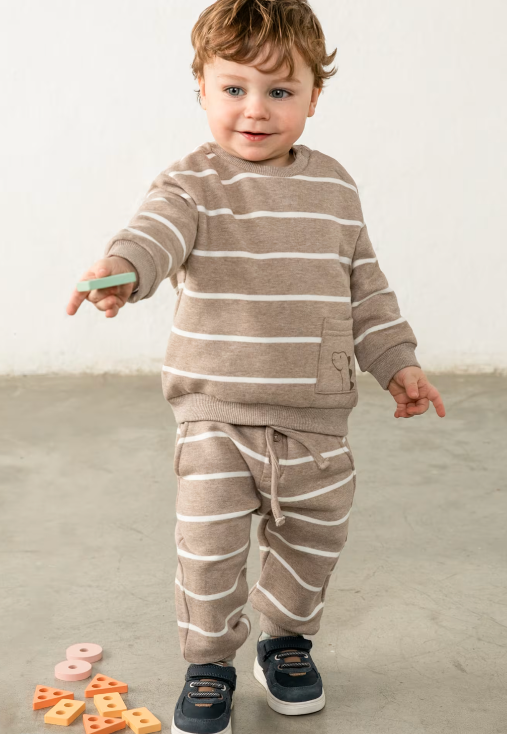 Tan Stripe Jogger Sweatpants | 2538