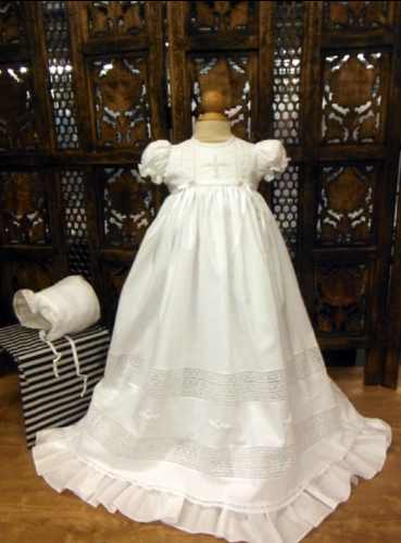 White Embroidered Cross Gown | 06563