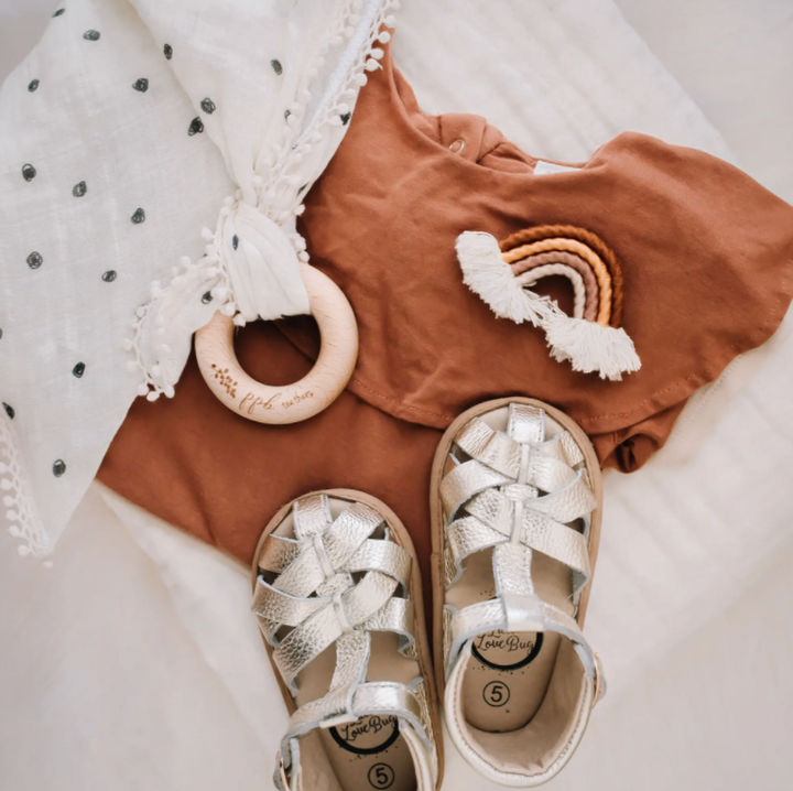 Closed Toe Sandal | Gold