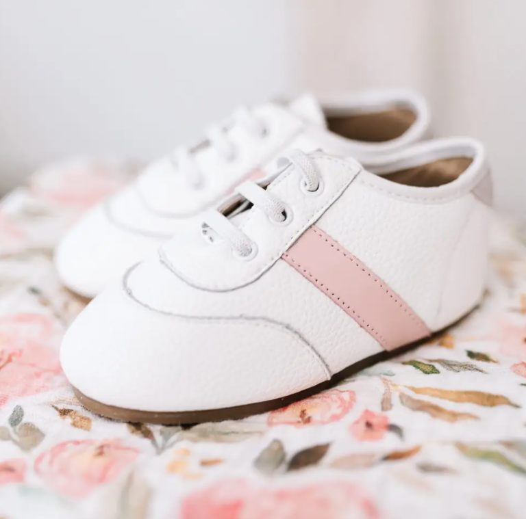 Sneaker | White and Pink