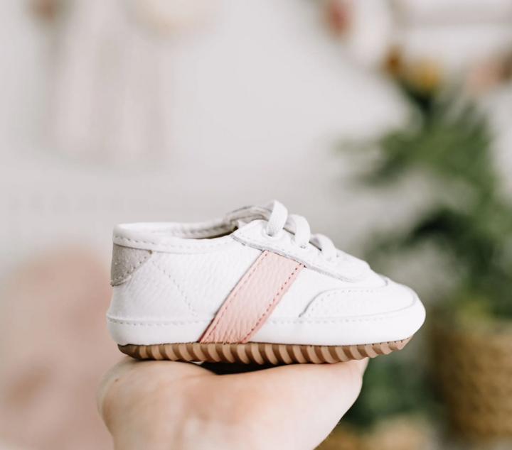 Sneaker | White and Pink