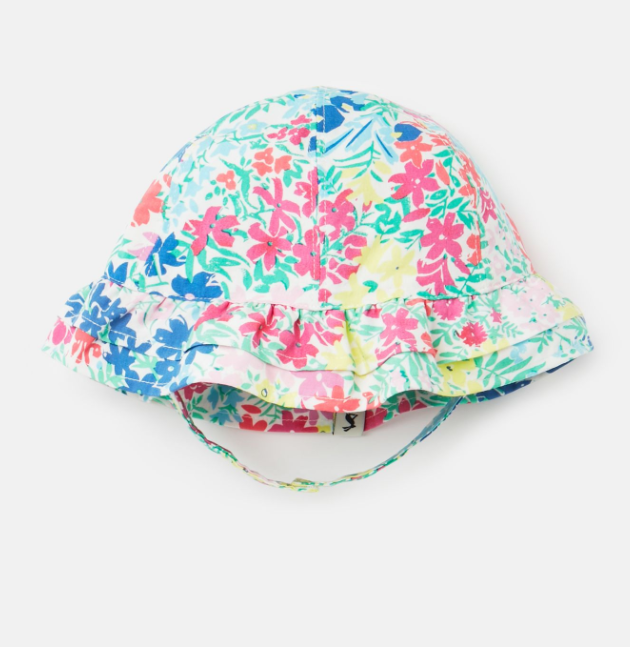 Buzzy White Floral Hat