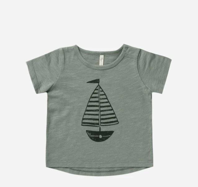 Basic Tee | Sailboat