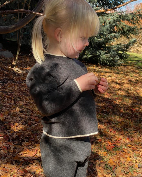 Penryn Sweater | Charcoal w/Ivory