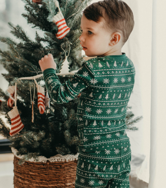 Fair Isle Holiday Trees Print PJ Set | Dark Green